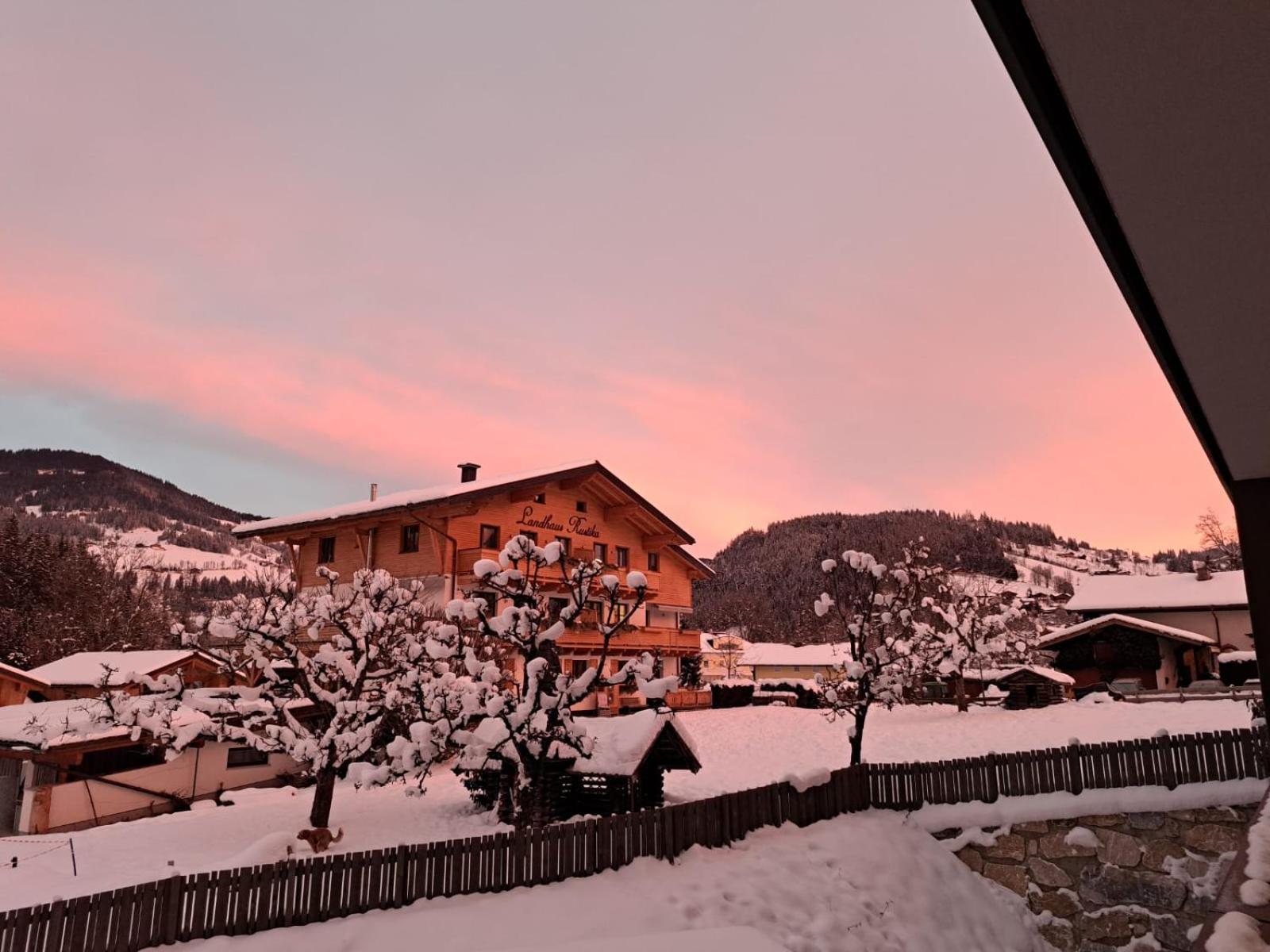 Appartement Landhaus Rustika à Wagrain Extérieur photo